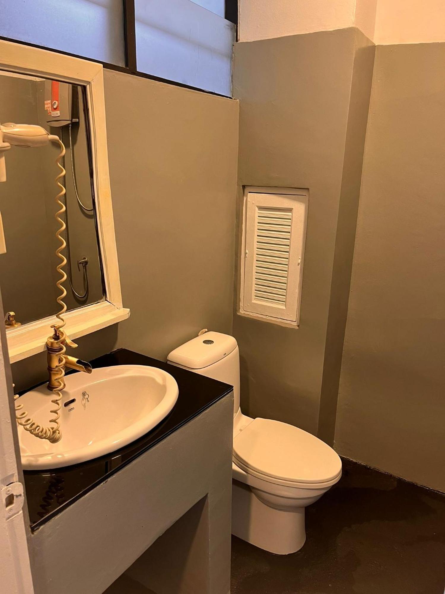 Shalom Center Chaweng Samui酒店 外观 照片